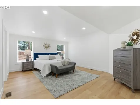 17200 SE Jennings Crest Lane Milwaukie OR 97267