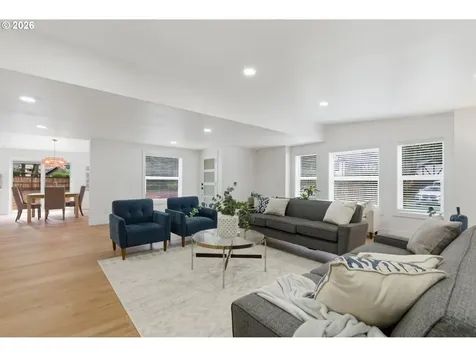 17200 SE Jennings Crest Lane Milwaukie OR 97267