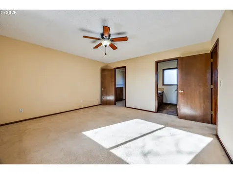 707 NW 104th Street Vancouver WA 98685