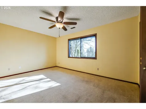 707 NW 104th Street Vancouver WA 98685