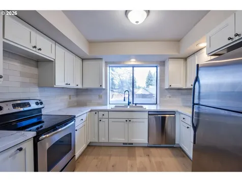 707 NW 104th Street Vancouver WA 98685