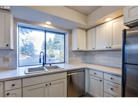 707 NW 104th Street Vancouver WA 98685