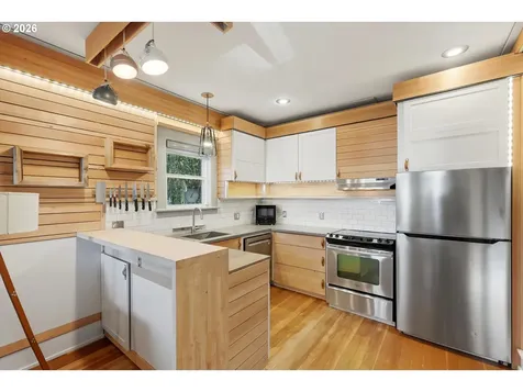 2316 N Winchell Street Portland OR 97217