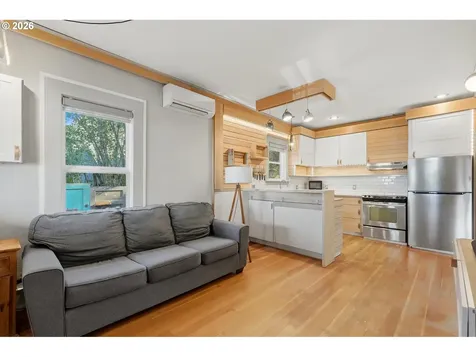 2316 N Winchell Street Portland OR 97217