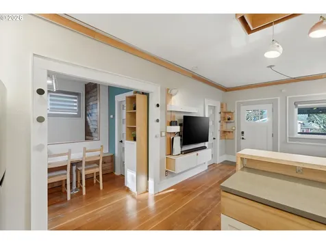 2316 N Winchell Street Portland OR 97217