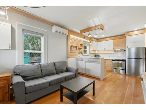 2316 N Winchell Street Portland OR 97217