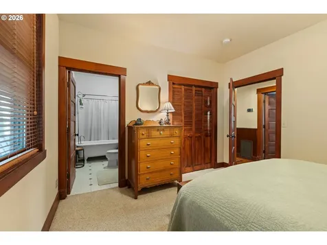 563 Lillian Lane Roseburg OR 97471