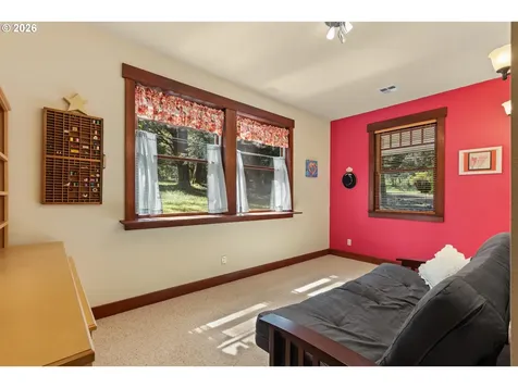 563 Lillian Lane Roseburg OR 97471