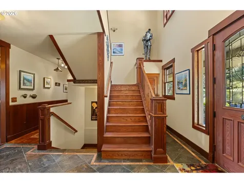 563 Lillian Lane Roseburg OR 97471