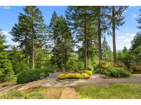 563 Lillian Lane Roseburg OR 97471
