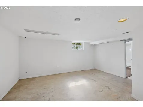 11007 SE Mccreary Lane Boring OR 97009