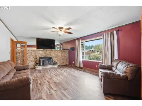 5351 Meeker Drive Kalama WA 98625