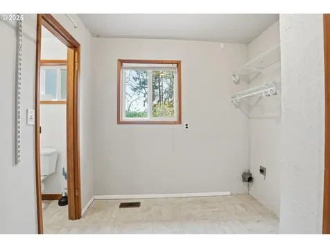 5351 Meeker Drive Kalama WA 98625