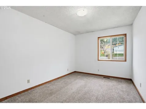 5351 Meeker Drive Kalama WA 98625