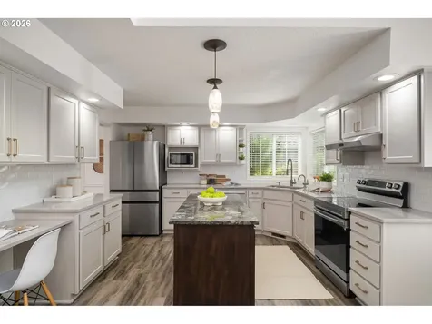 6475 SW Arranmore Court Portland OR 97223