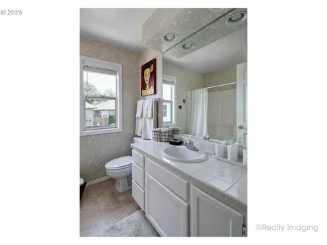 6414 SW Ash Creek Drive Portland OR 97219