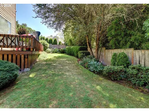 6414 SW Ash Creek Drive Portland OR 97219
