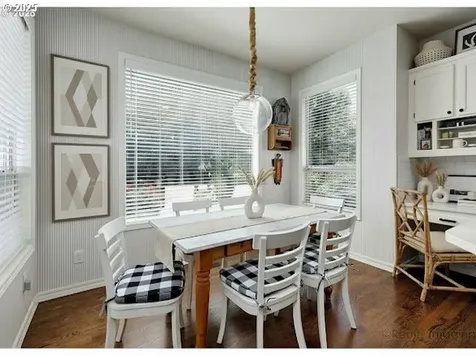 6414 SW Ash Creek Drive Portland OR 97219