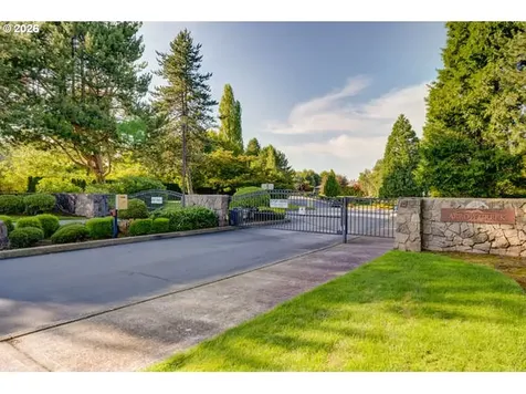 600 SE Arrow Creek Lane Gresham OR 97080