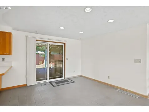 2335 5th Street Columbia City OR 97018