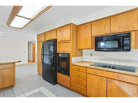 2335 5th Street Columbia City OR 97018
