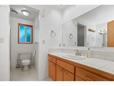 2335 5th Street Columbia City OR 97018