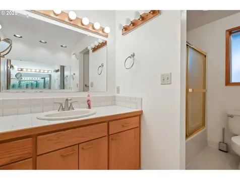 2335 5th Street Columbia City OR 97018