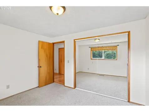 2335 5th Street Columbia City OR 97018