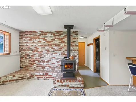 2335 5th Street Columbia City OR 97018