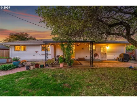 16824 SE Morrison Court Portland OR 97233