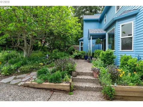 11924 SW 34th Avenue Portland OR 97219