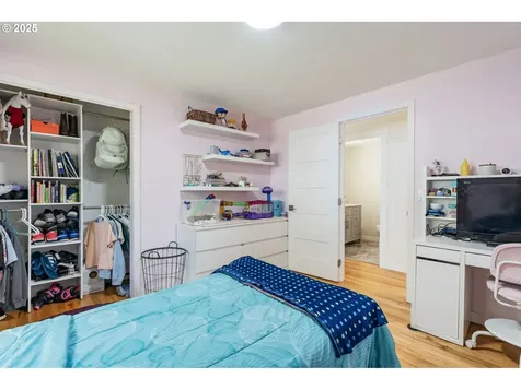 6410 SW Seymour Street Portland OR 97221
