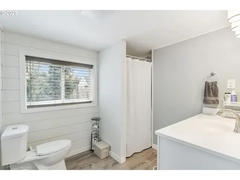 6410 SW Seymour Street Portland OR 97221