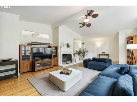 6410 SW Seymour Street Portland OR 97221