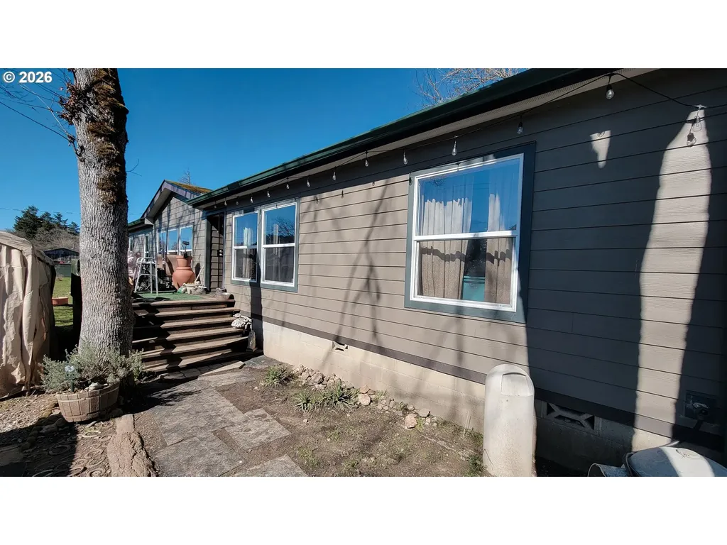 514 Eakin Road Azalea OR 97410