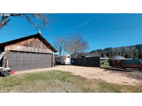 514 Eakin Road Azalea OR 97410
