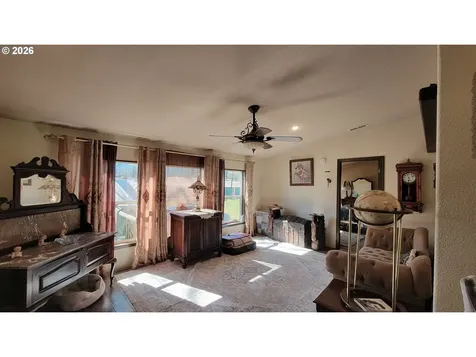 514 Eakin Road Azalea OR 97410