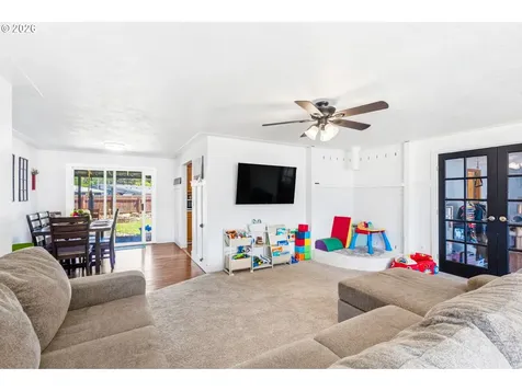 200 SE Walnut Avenue Dallas OR 97338