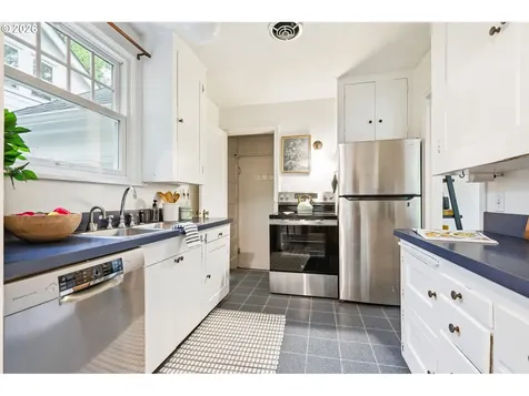 3642 SE 37th Avenue Portland OR 97202