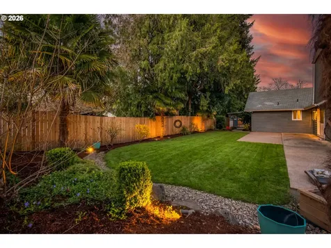 2635 Lafave Street West Linn OR 97068