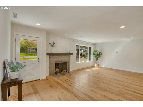 2635 Lafave Street West Linn OR 97068