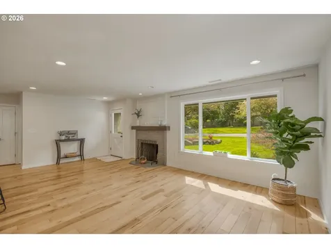 2635 Lafave Street West Linn OR 97068