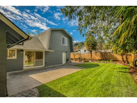 2635 Lafave Street West Linn OR 97068