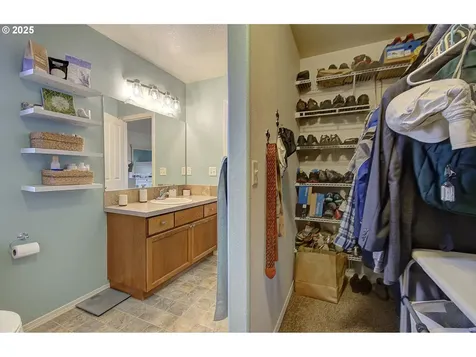 5719 NE 49th Street Vancouver WA 98661