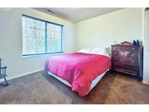 5719 NE 49th Street Vancouver WA 98661