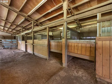 35942 SE Hurlburt Road Corbett OR 97019