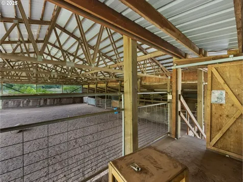 35942 SE Hurlburt Road Corbett OR 97019