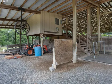 35942 SE Hurlburt Road Corbett OR 97019