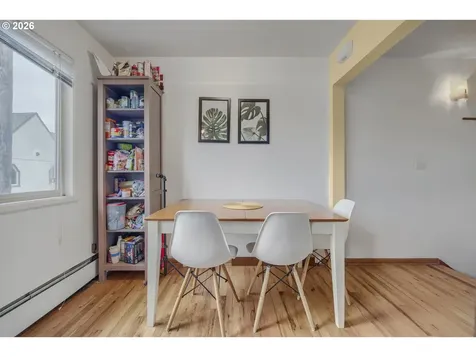 908 SW Gaines Street Portland OR 97239