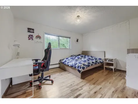 908 SW Gaines Street Portland OR 97239